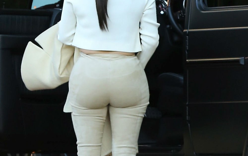 Kim Kardashian's Super-Tight Pants Don't Exactly Work - 7 of Her Biggest  Style Mishaps - Life & Style