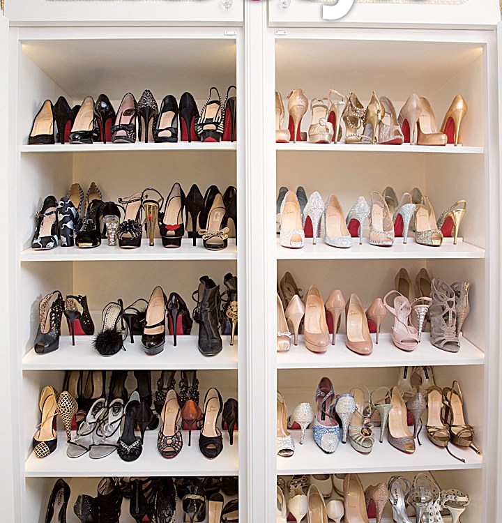 Inside Holly Madisons 500 Square Foot Cinderella Inspired Closet Life And Style