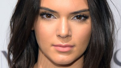 Kendall Jenner Officially Registers to Vote for the First Time - Life ...