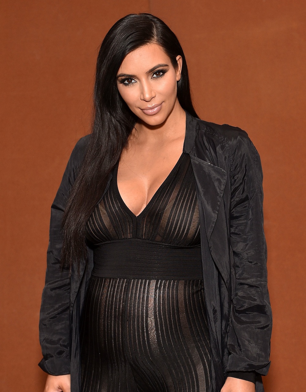Kim Kardashian Pregnant Nude - Kim Kardashian Wants to Do a Nude Photo Shoot to Prove She's ...