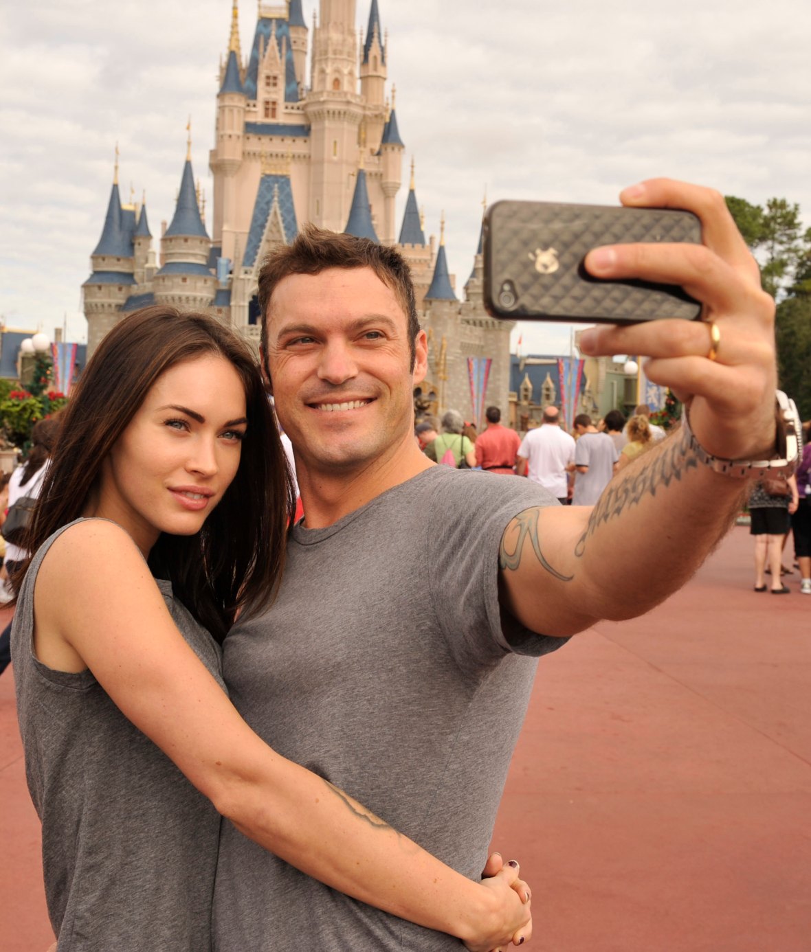 1180px x 1386px - Megan Fox and Brian Austin Green Split After 11 Years Together â€“ Plus More  Shocking Celebrity Breakups - Life & Style
