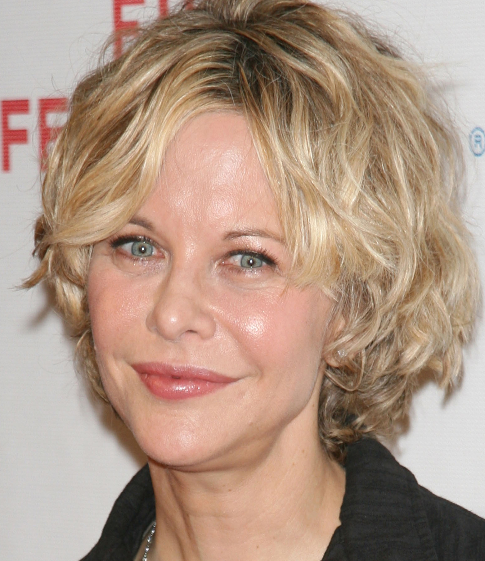 Meg Ryan Looks More Like Her Old Self on the Red Carpet — See the Pic ...