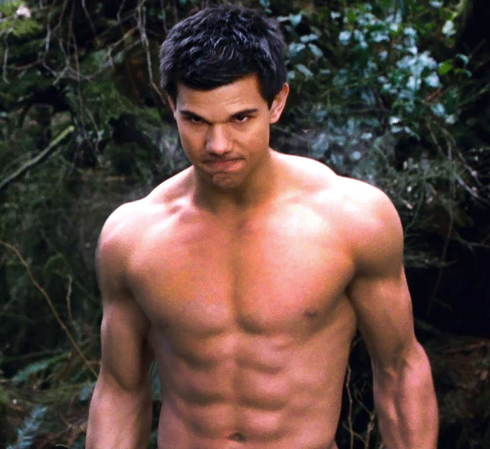 Jacob Blacks Sexiest Shirtless Moments In The Twilight Movies Life And Style