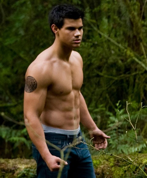 Jacob Blacks Sexiest Shirtless Moments In The Twilight Movies Life