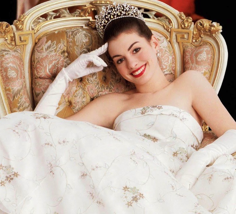 anne hathaway wedding dress princess diaries