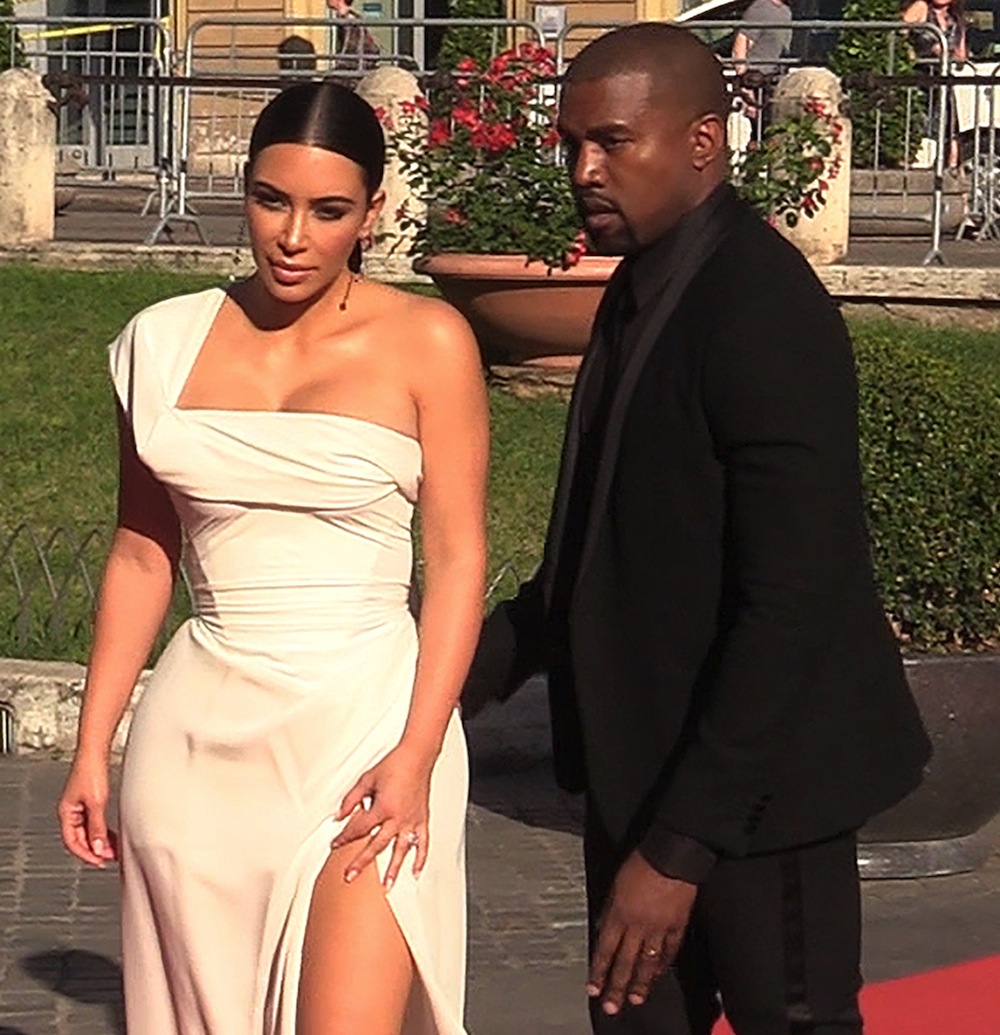 Kim Kardashian Flashes Her Spanx on the Red - Life & Style