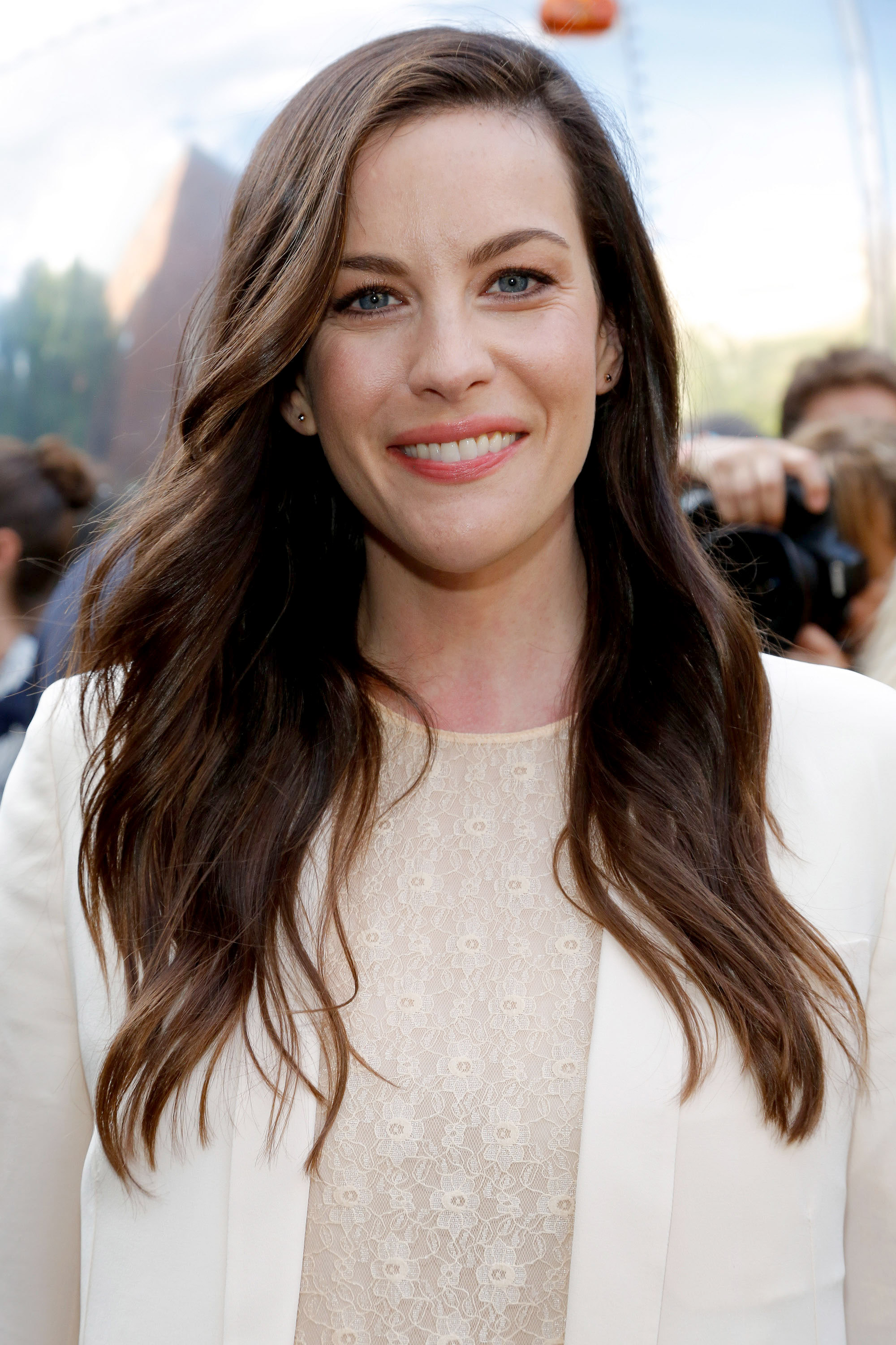 Liv Tyler Shares Sweet Breastfeeding Photo With Newborn Daughter Lula Life And Style Life And Style