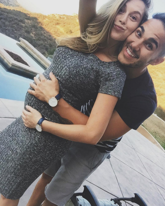 Pregnant PenaVega Her Baby Bump to Carlos' Abs — See the Pic! - Life & Style