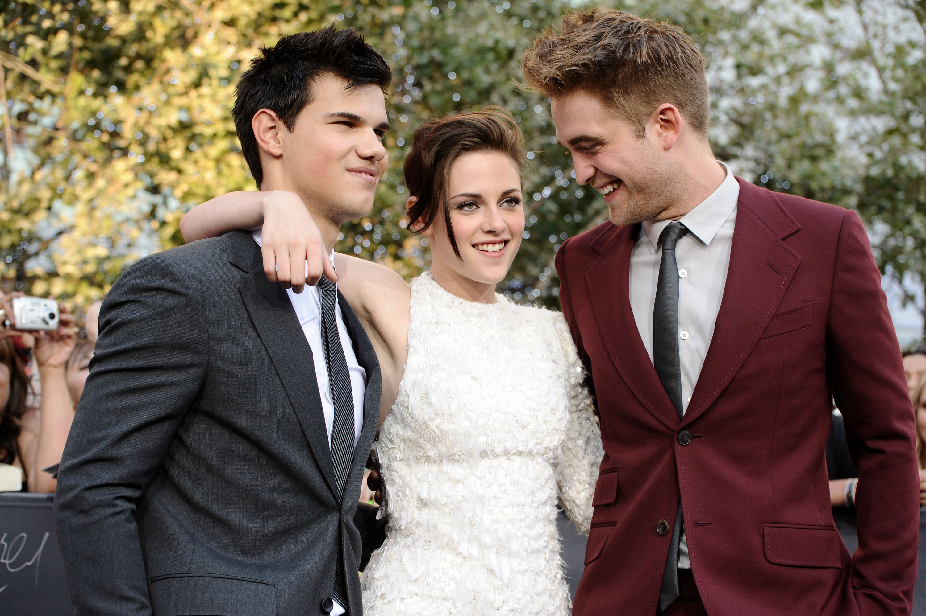 15 Throwback Pics of the 'Twilight' Cast on the Red Carpet That Will ...