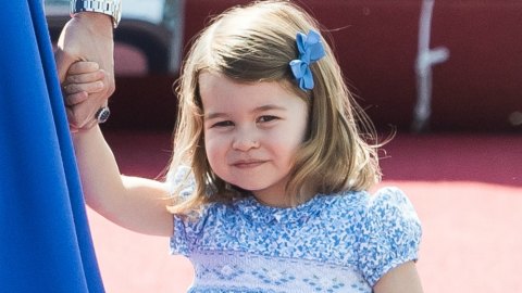 Princess Charlotte's Curtsy Is Proof She's Ready to Take the Throne ...