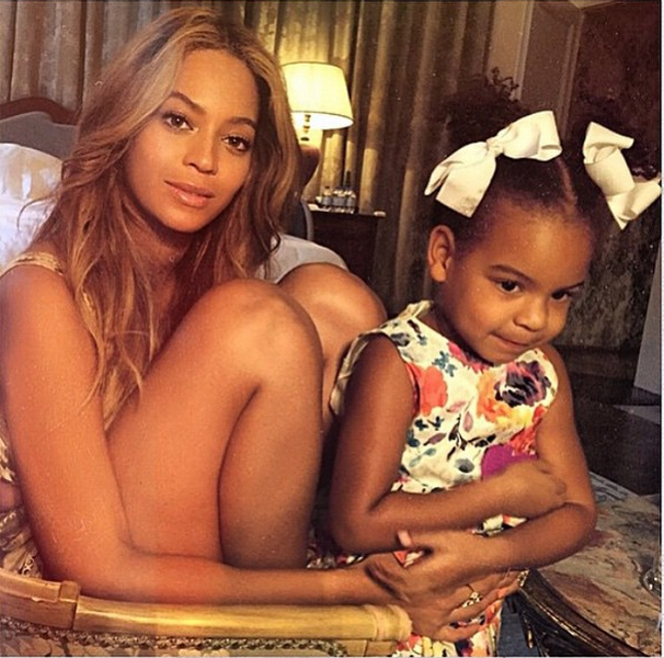 Beyoncé and Blue Ivy look like sisters in matching outfits