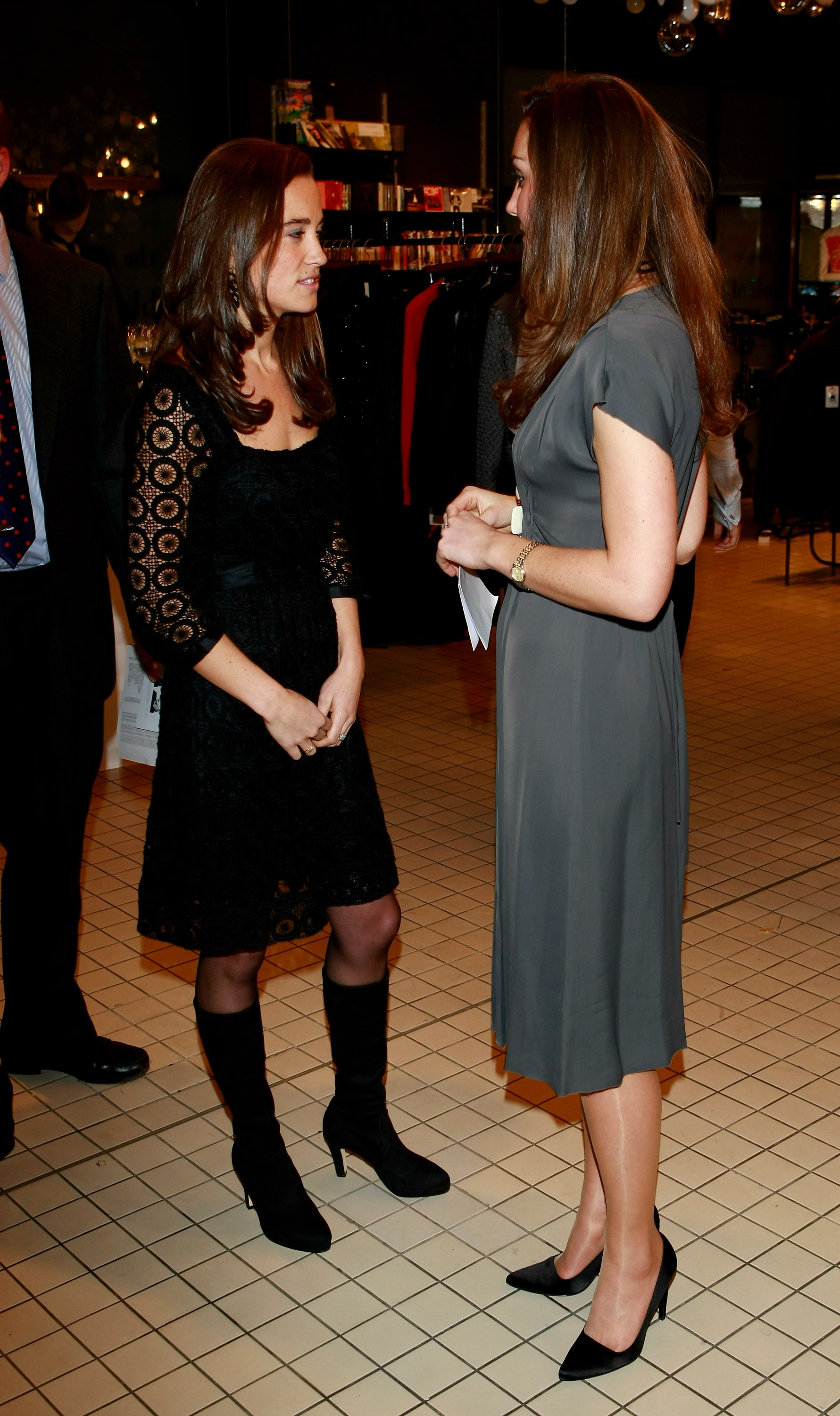 Kate Middleton Fighting With Pippa Middleton Again, Disapproves Of New  Boyfriend! (Photos)