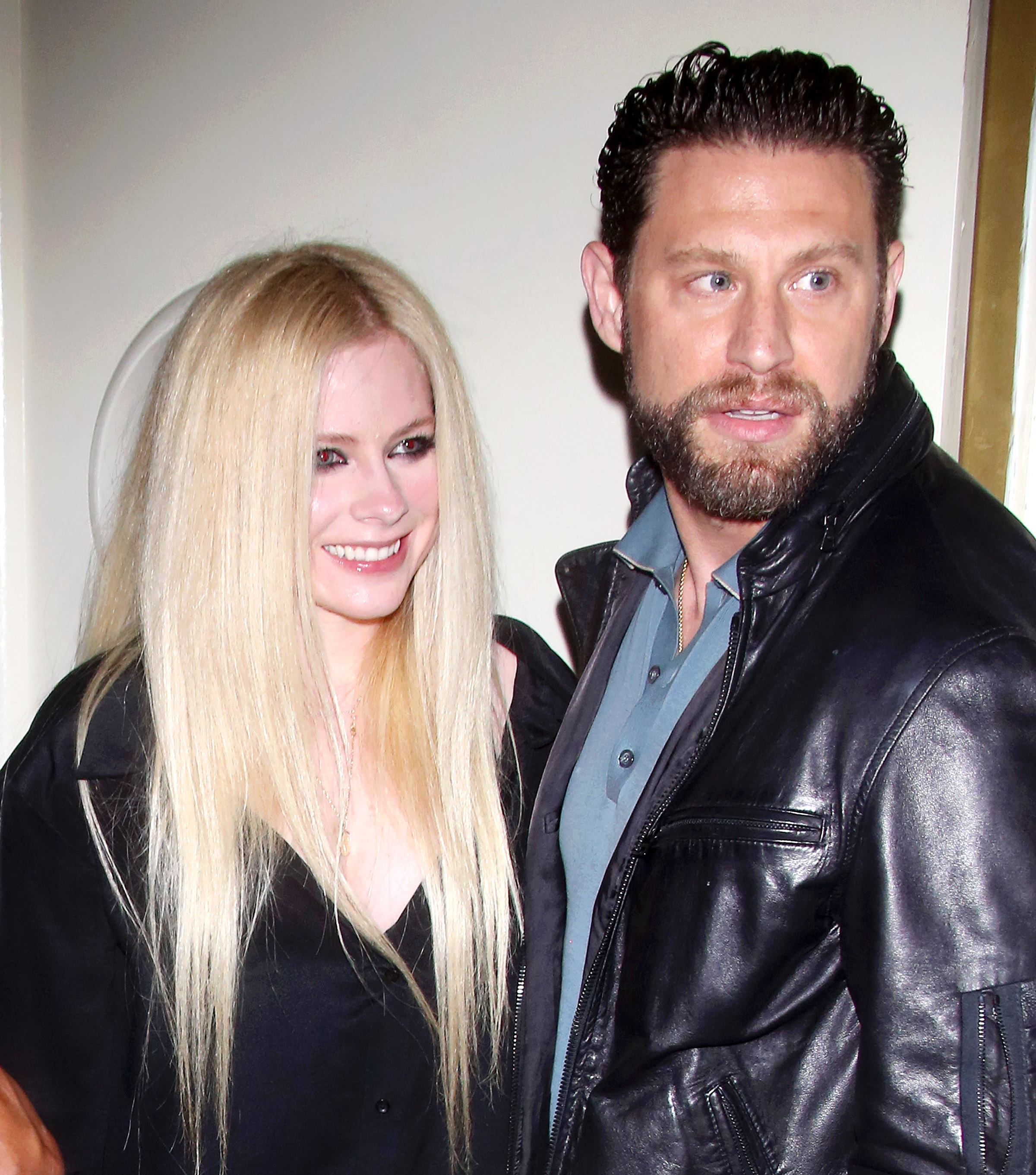 2400px x 2722px - Who is Avril Lavigne Dating? Everything to Know About J.R. Rotem