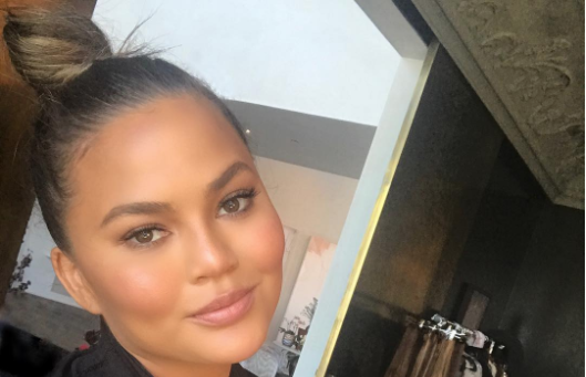 Chrissy Teigen S Nipple Pops Out On Snapchat — And She S Sorry Ok