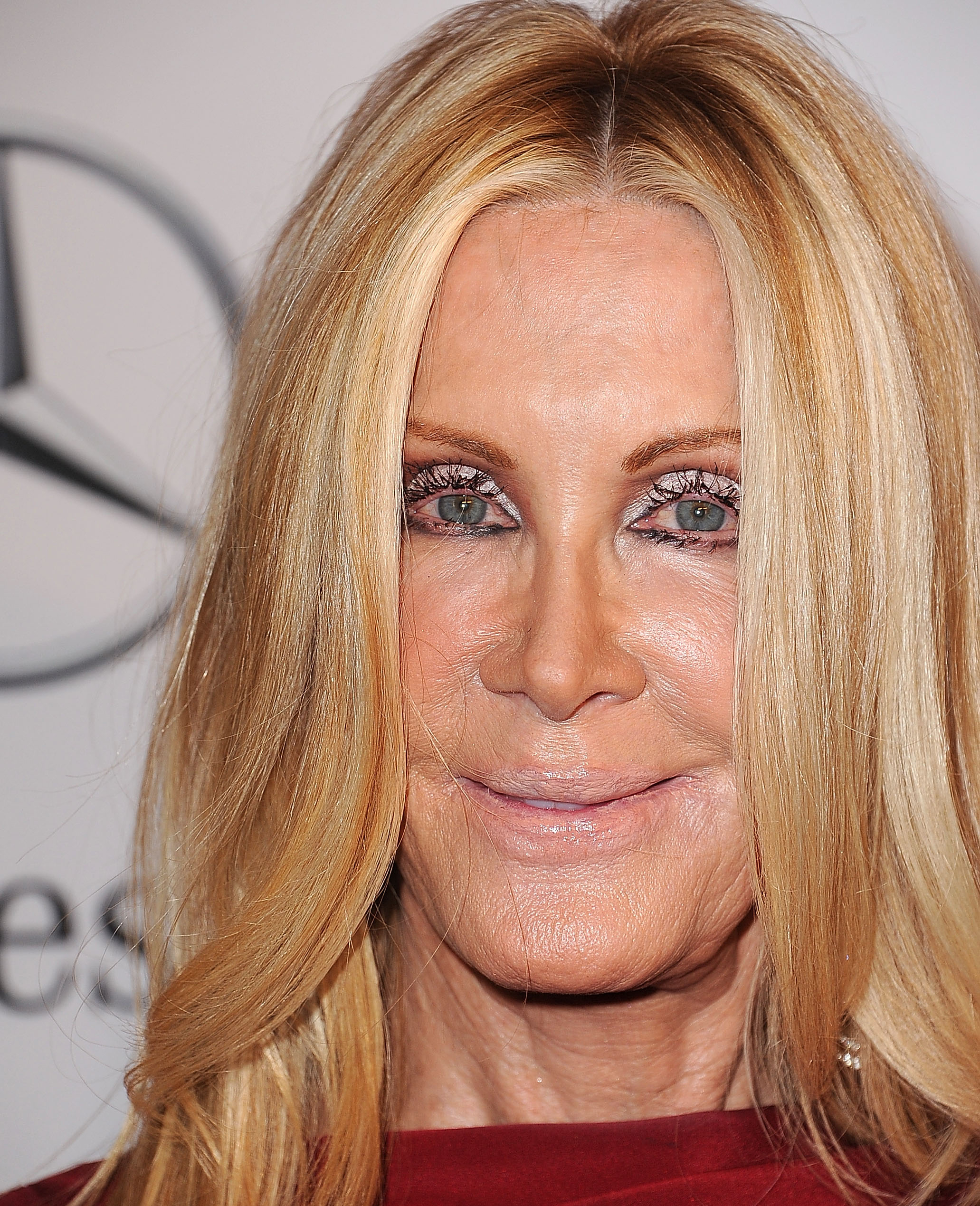 See Joan Van Ark's Shocking Transformation Right Before Your Eyes