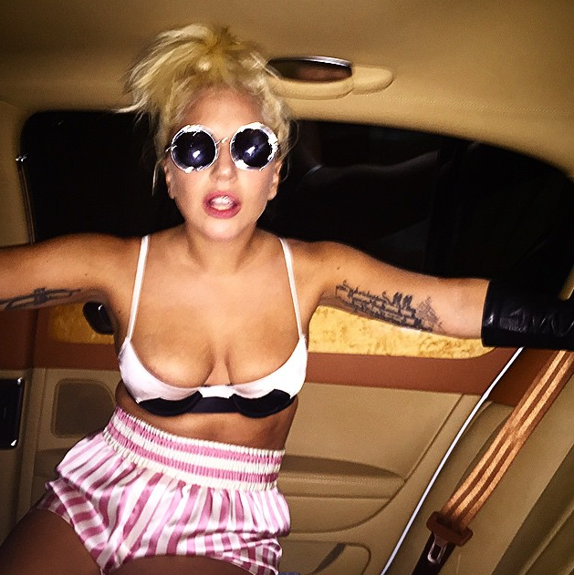 200px x 201px - Lady Gaga Steps Out in Barely-There Shorts â€” And Yes, You Can See Her Butt  - Life & Style