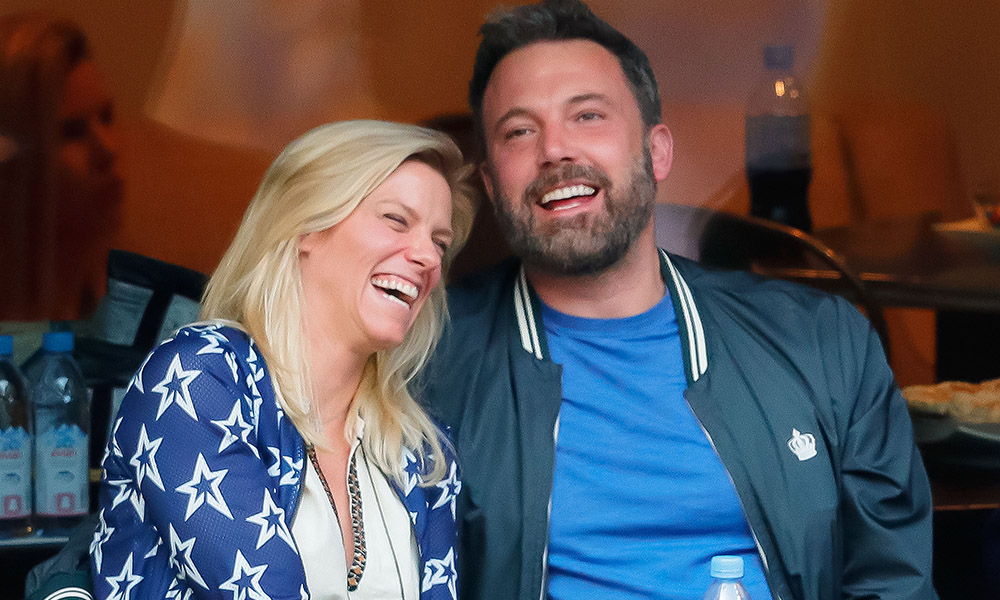 Ben Affleck and Girlfriend Lindsay Shookus Moving in Together!