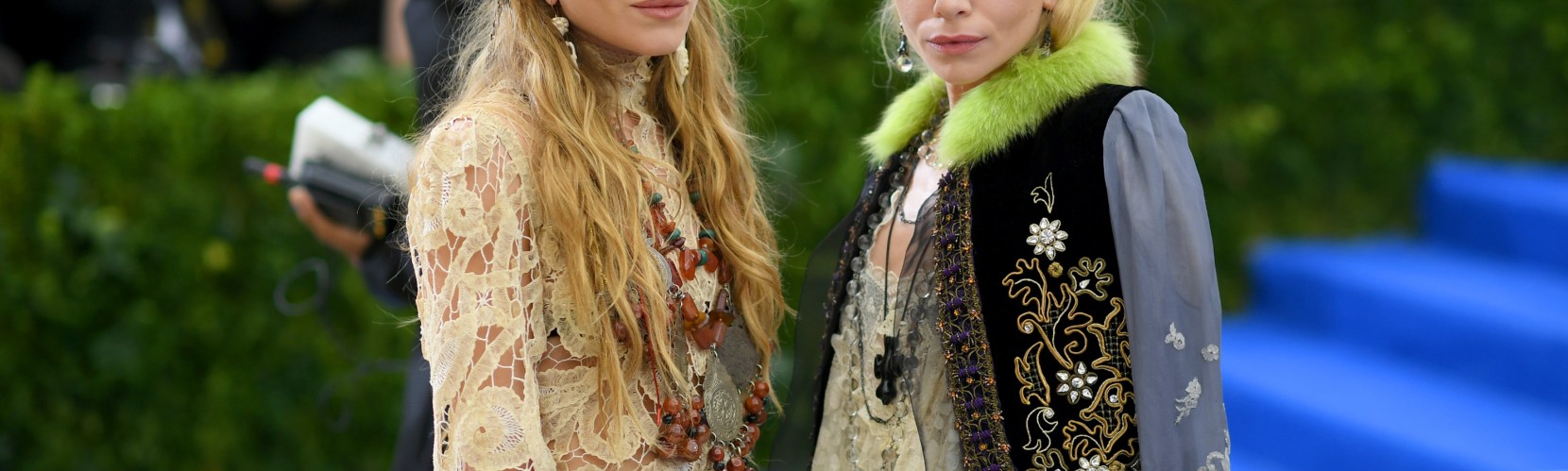 How to Tell the Olsen Twins Apart: Mary-Kate and Ashley Differences