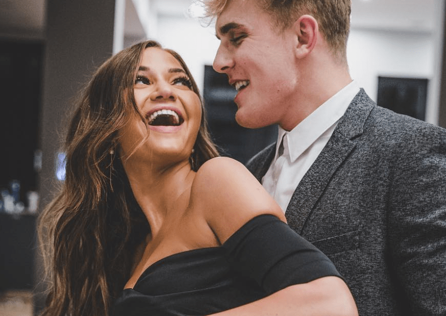 890px x 630px - Who Is Jake Paul's Girlfriend? YouTuber and Model Erika Costell