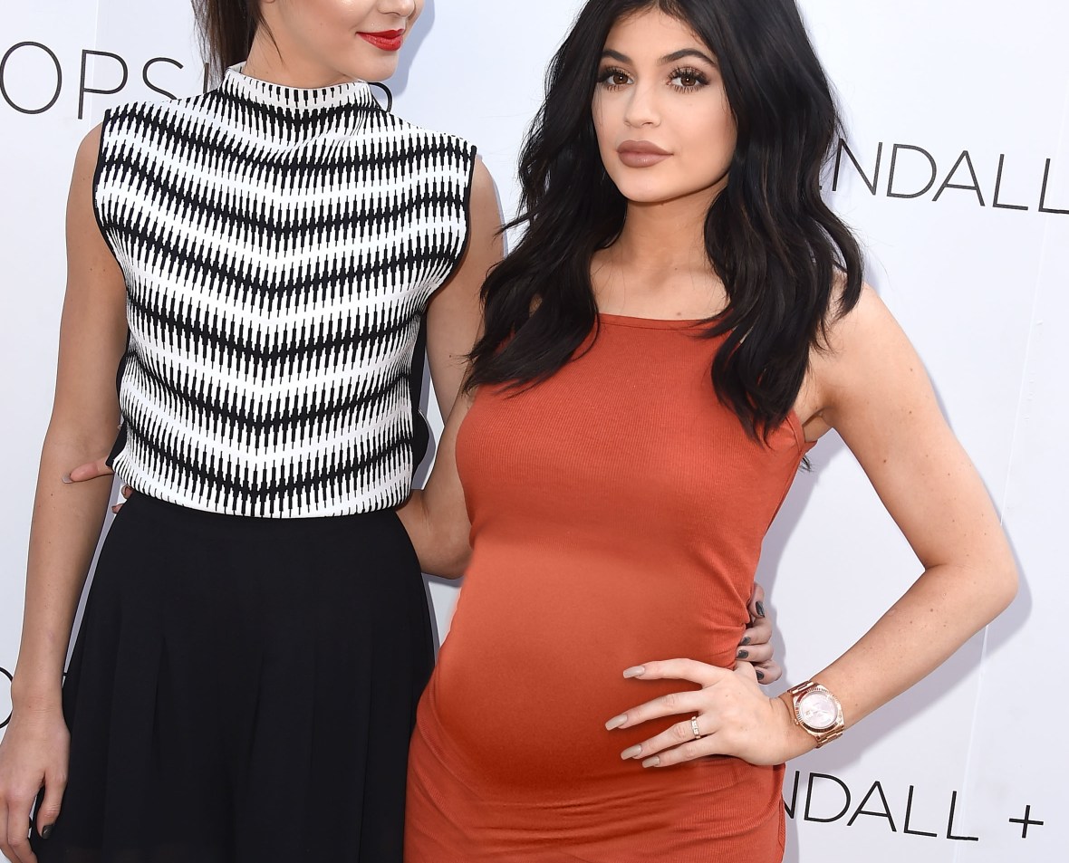 Kylie Jenner Pregnant Pictures: See the 20-Year-Old With a ...