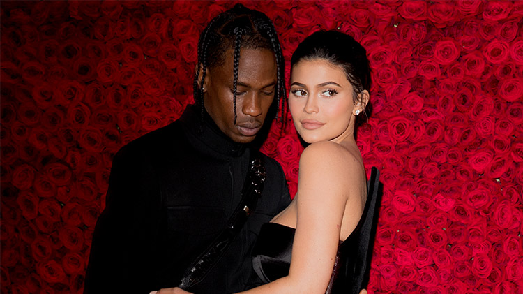 Kylie Jenner Shares Fathers Day Tribute To Baby Daddy Travis Scott
