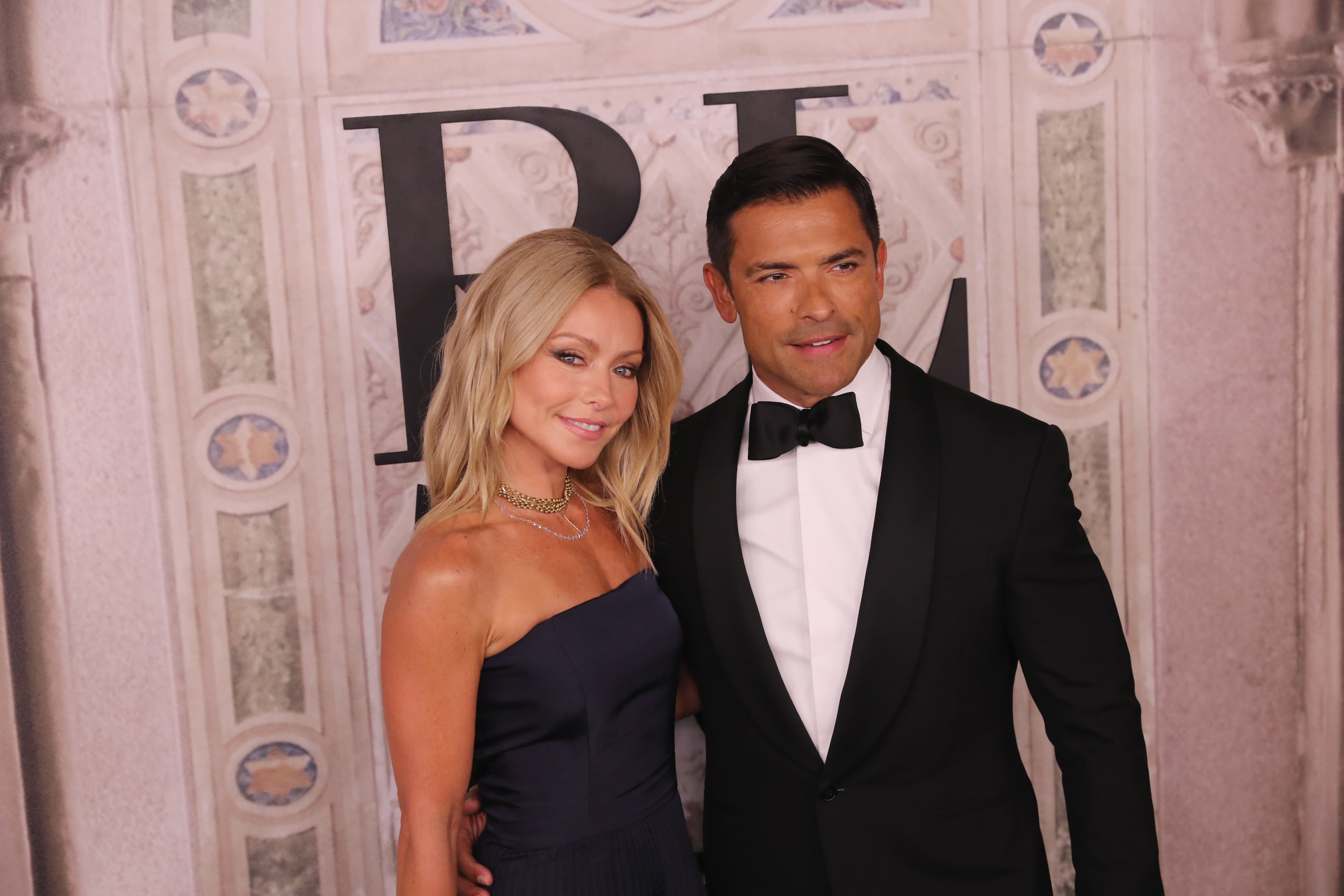 Kelly ripa new deals look september 2018