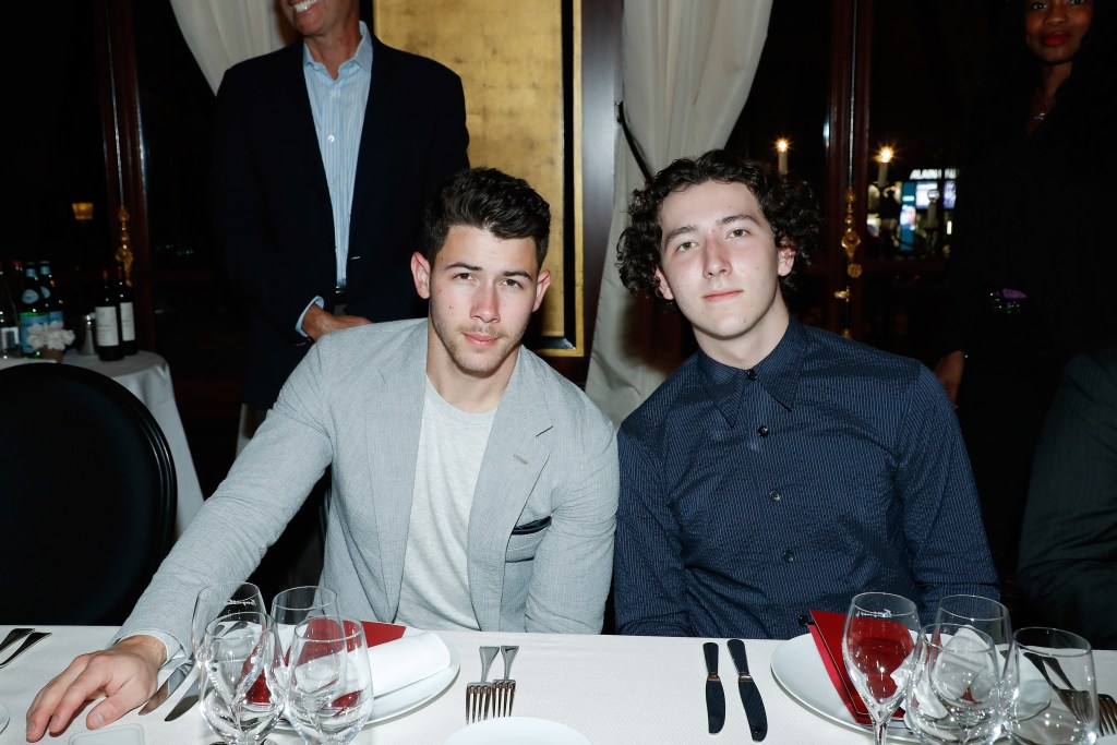 Youngest Jonas Brother Frankie Jonas Flies to India for ...