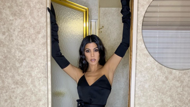 Kourtney Kardashian's Wardrobe Malfunction Causes a Stir on Instagram ...