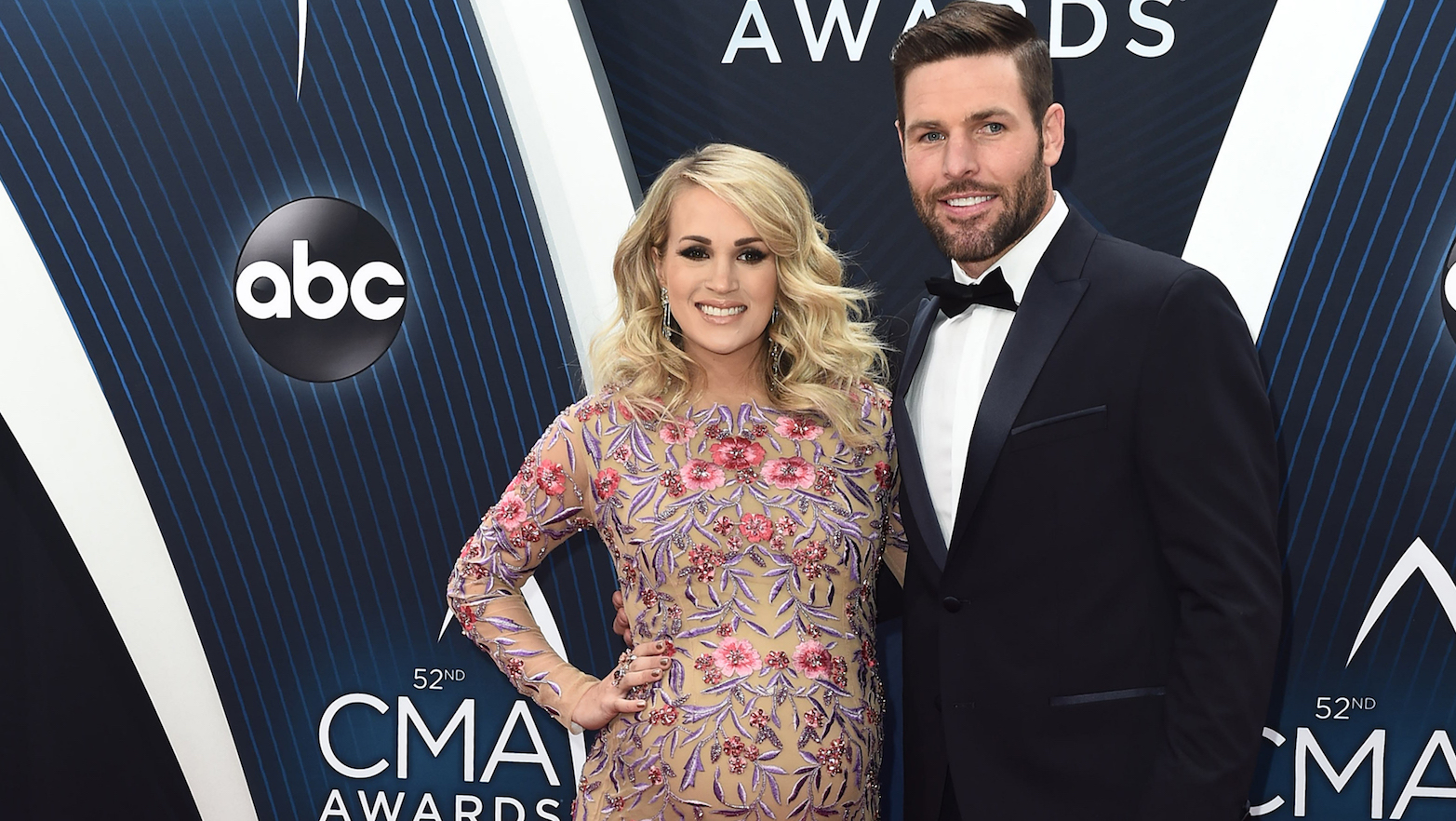 Carrie Underwood Sex - Carrie Underwood Gave Birth to a Son and He's so Cute