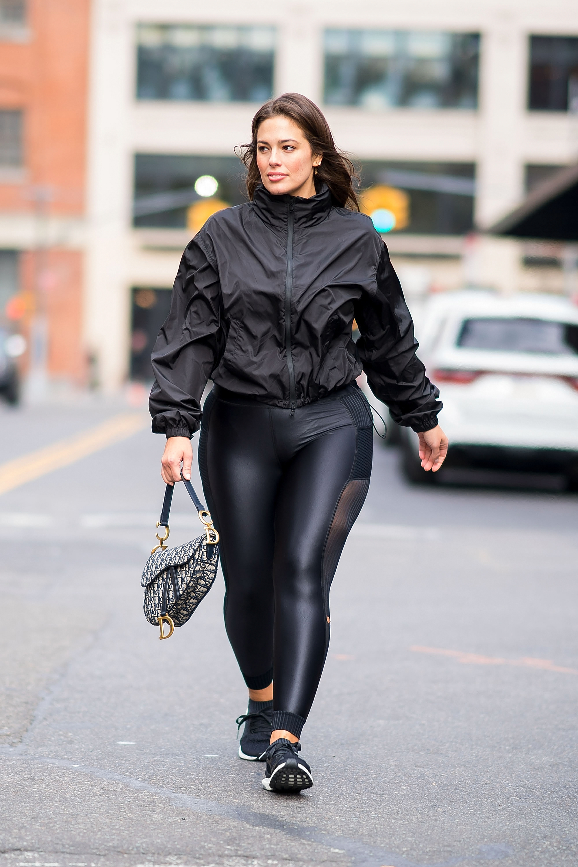 20 Photos Of Ashley Graham Flaunting Her Curves In Amazing Outfits