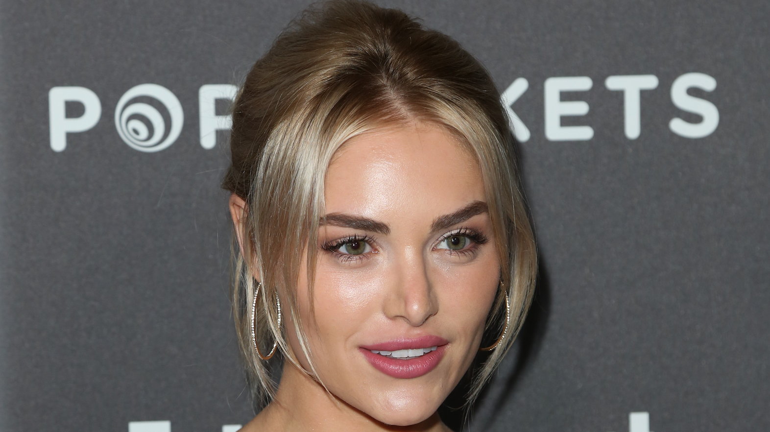 Who Is Michelle Randolph Cassies Sister From The Bachelor Life And Style 