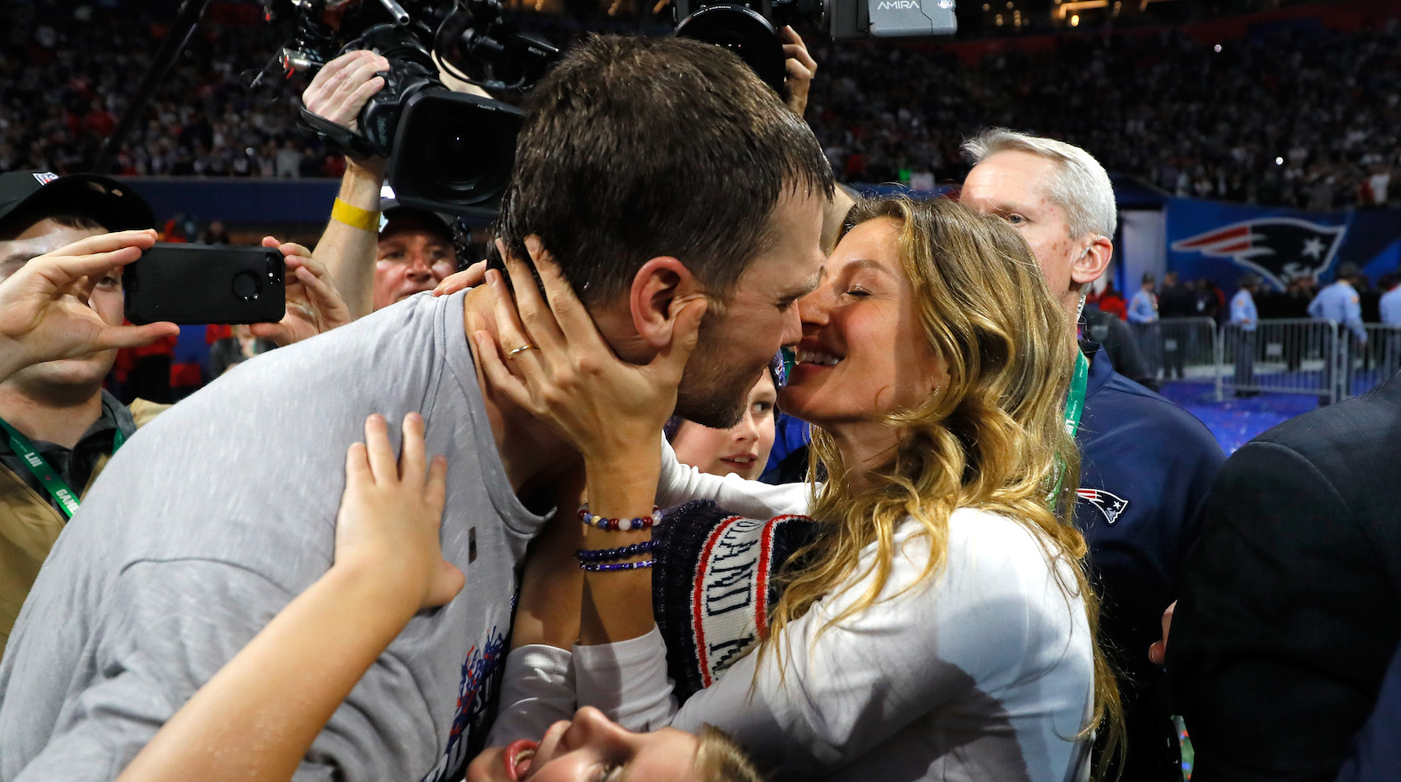 Tom Brady's 3 Kids Were By His Side During Special Patriots Ceremony - E!  Online