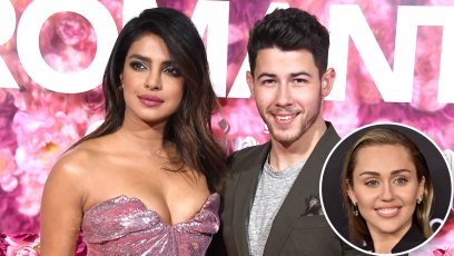 408px x 230px - Priyanka Chopra Admits She 'For Sure' Believes in FaceTime Sex