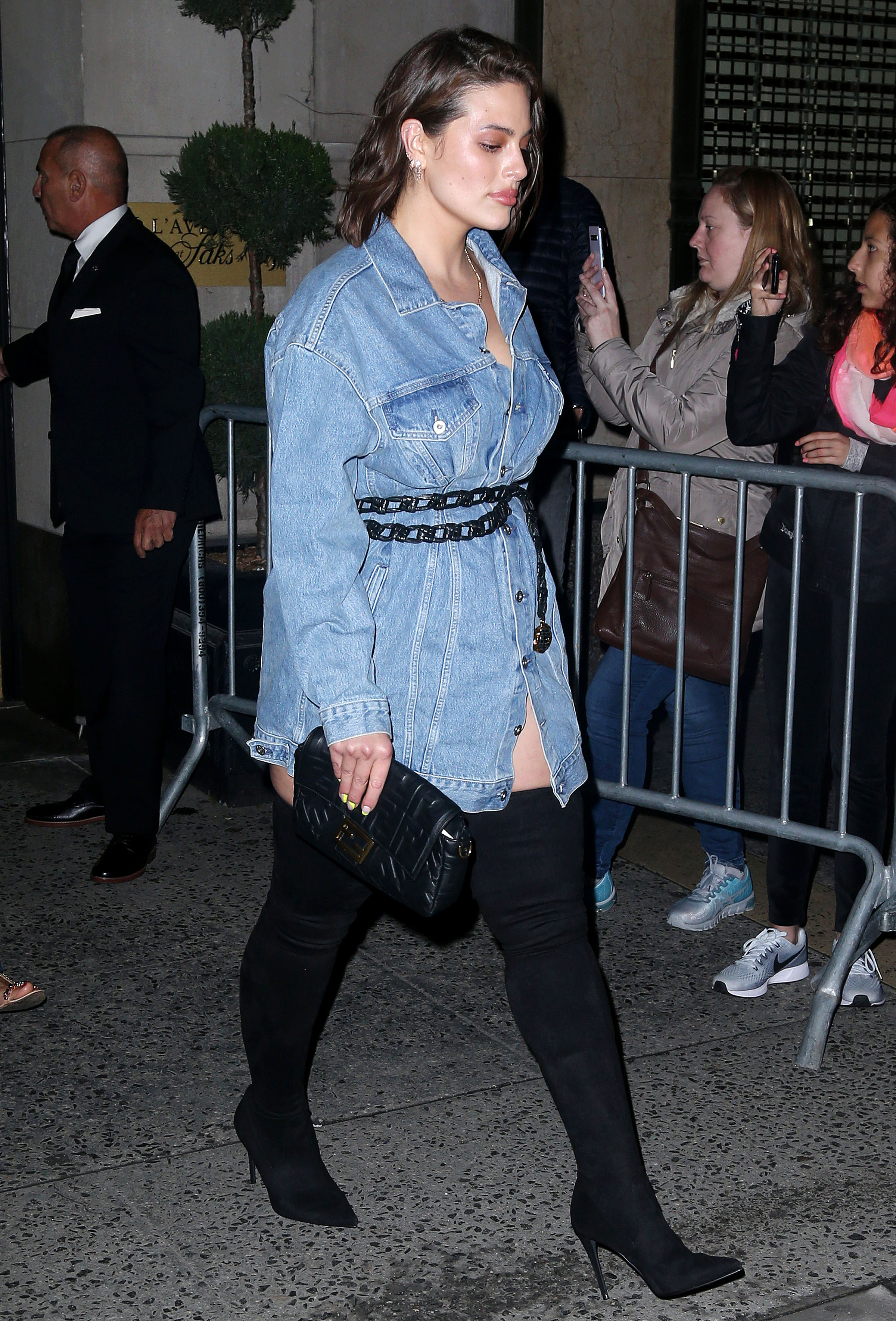 Gigi Hadids Denim Themed Birthday Party See What The Stars