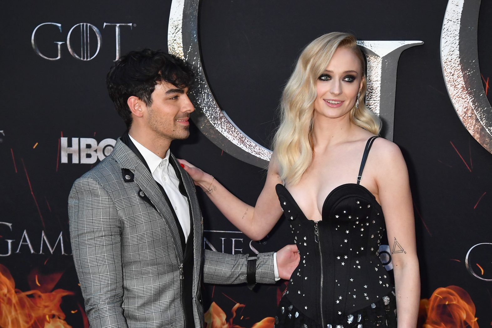 Joe Jonas posts flirty Instagram of wife Sophie Turner hours after