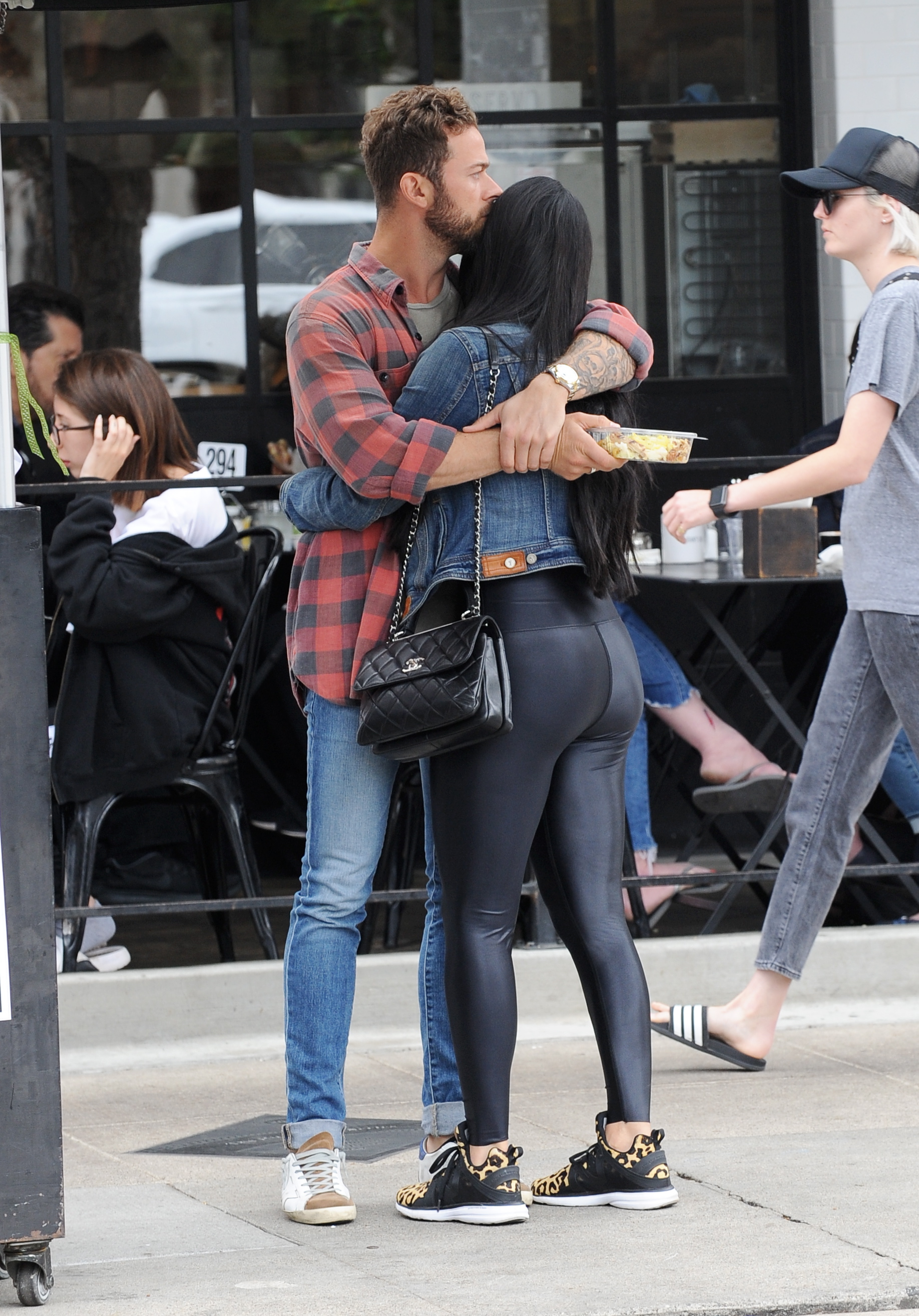 nikki bella packs on some serious pda with boyfriend artem chigvintsev  while out in los angeles-250619_3