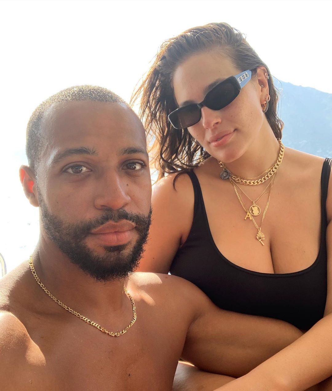 Ashley Graham and Husband Justin Ervin Share a Steamy Kiss: Photo