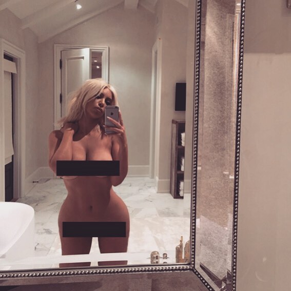 Kim Kardashian Takes Nude Photo