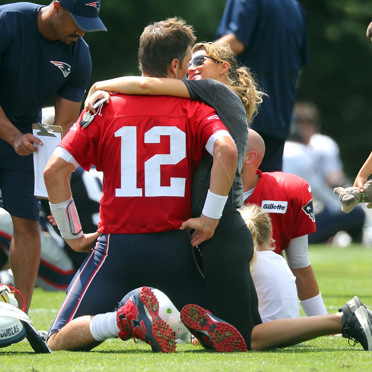 Gisele Bündchen & Super Bowl-Bound Tom Brady's Sweetest Family Moments