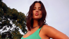 Ashley Graham Porn Captions - Ashley Graham's New Naked Selfie: See Baby Bump and Stretch ...