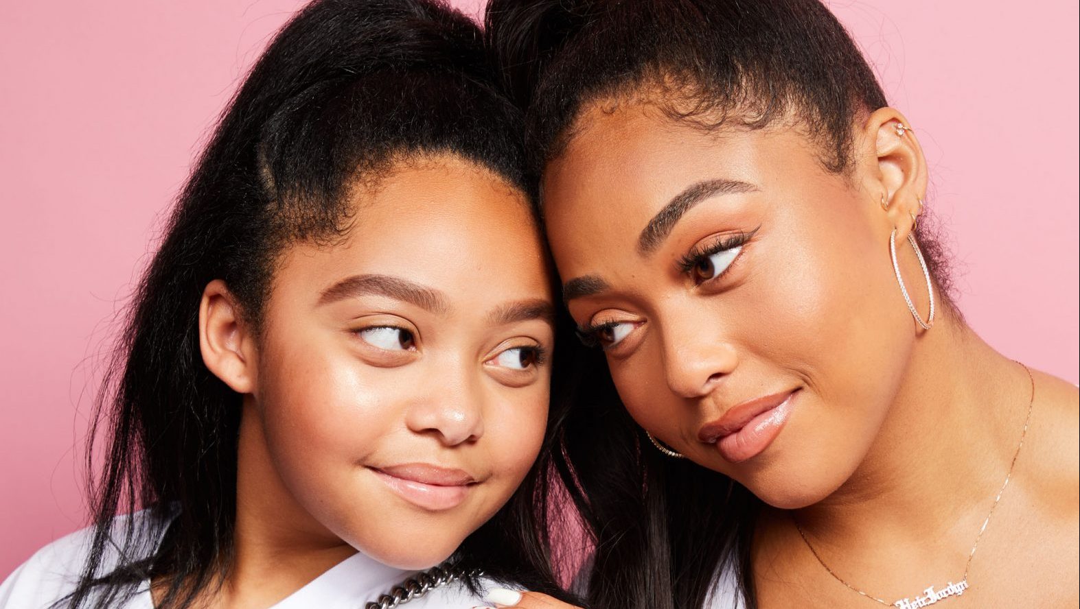 Jordyn Woods' fans go wild over image with her sister and mother