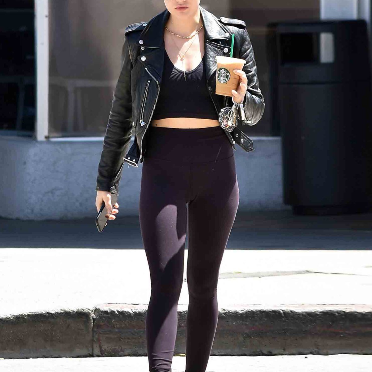 18 Times Celebrities Grabbed Coffee in Style [PHOTOS] – Footwear News