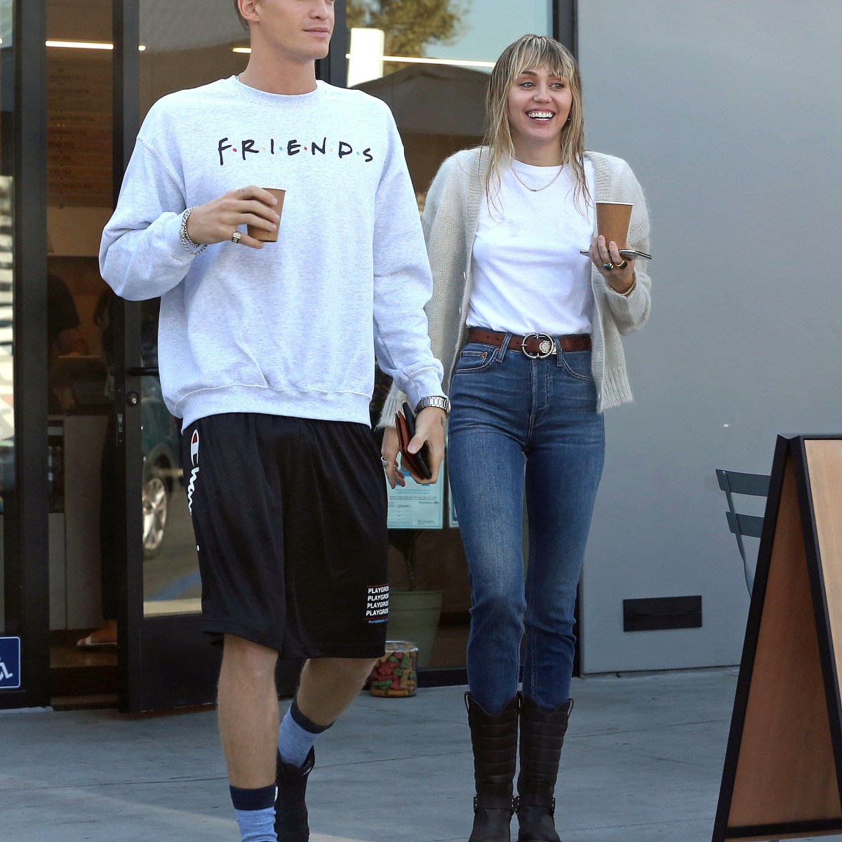 Cody Simpson S Exes Dated Gigi Hadid And More Before Miley Cyrus