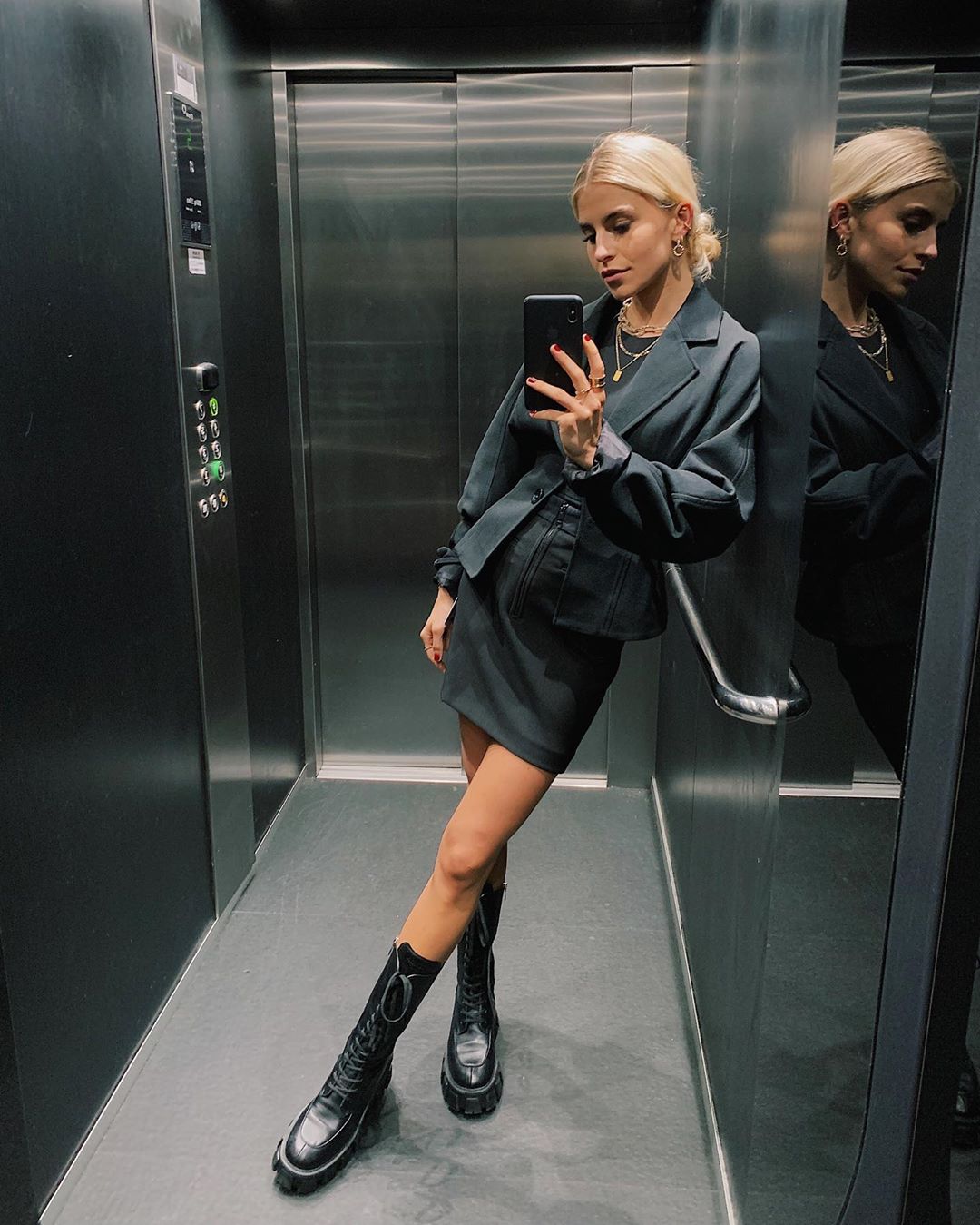 Best Fashion Influencers to Follow on Instagram During Fashion