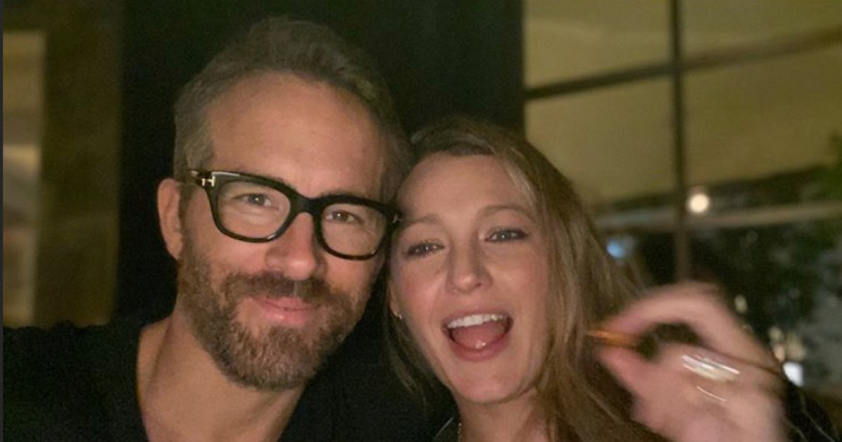 Ryan Reynolds And Pregnant Blake Lively Share Selfie On Date Night 