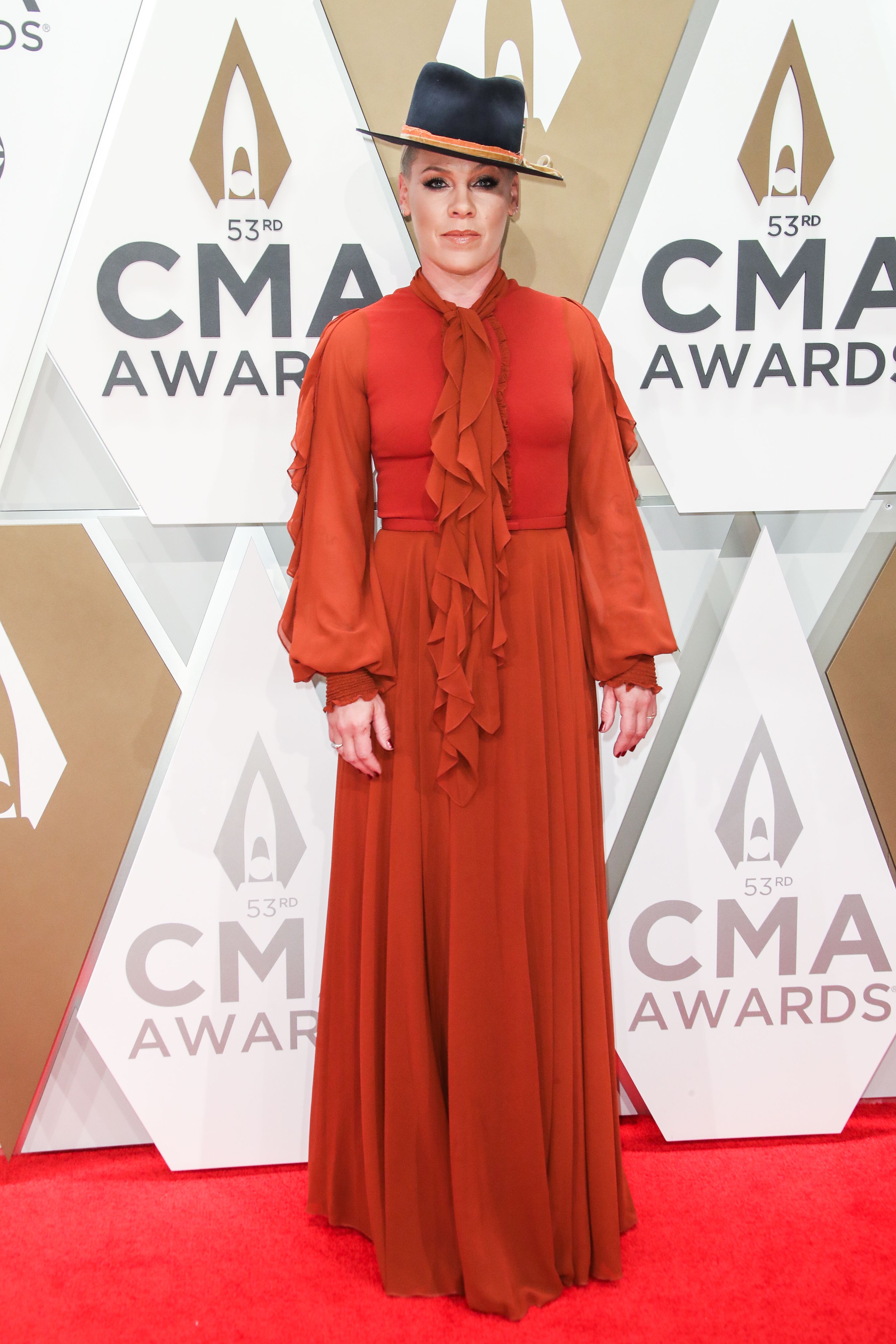 CMAs 2019 Red Carpet See Photos of Celebrities and Performers