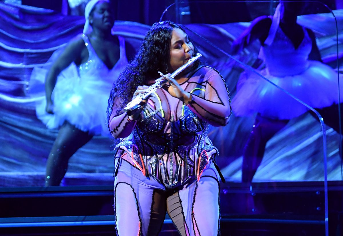 Lizzo's 2020 Grammys Peformance Was Unstoppable and Unbelievable