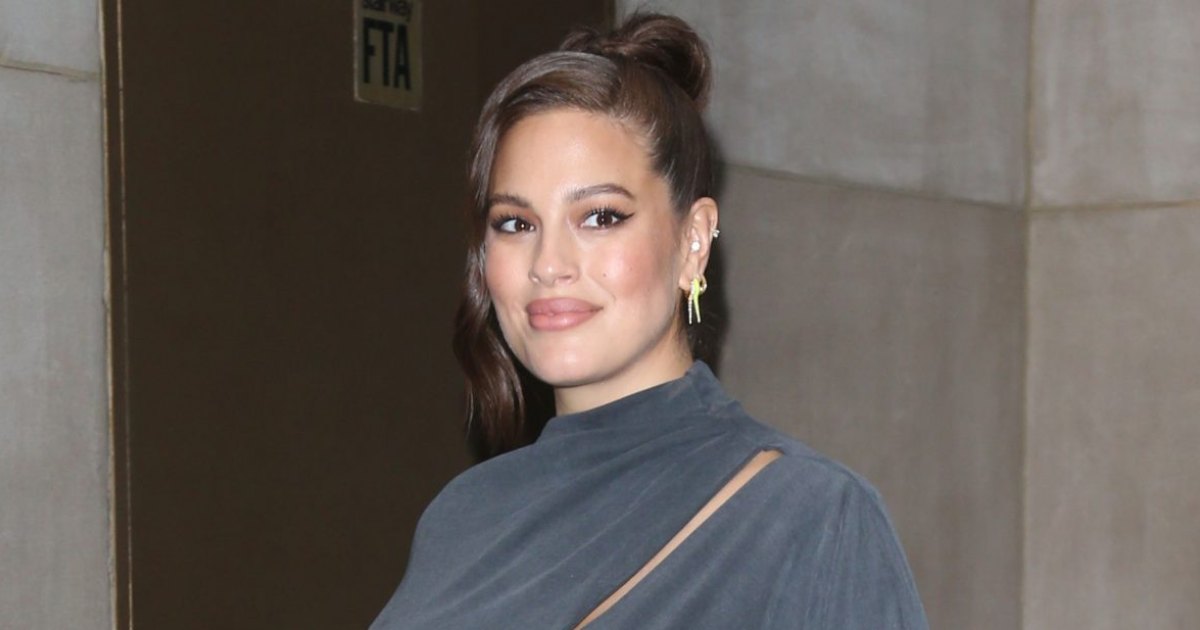 Ashley Graham's One Rule When Giving Advice to Her Mommy Friends