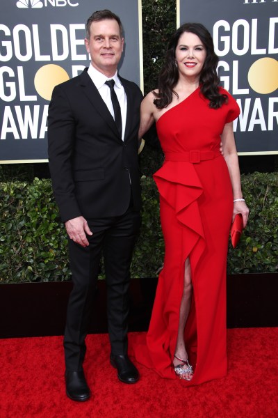 lauren-graham-at-the-2020-golden-globes-3