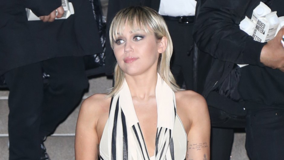 Miley Cyrus Has Nip Slip At Marc Jacobs Runway Show: Photos